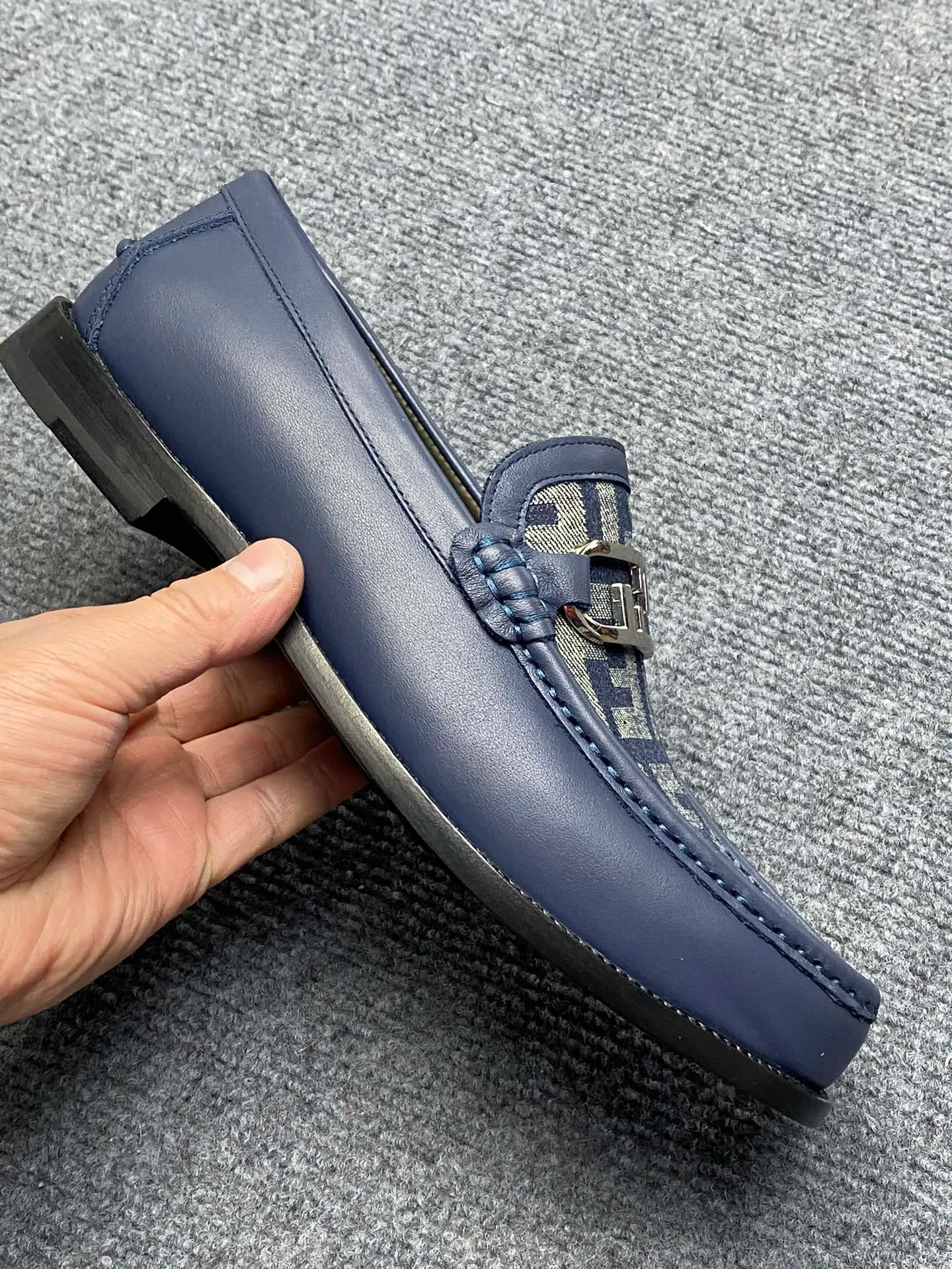 Men's Men's Shoes Men's Men's Shoes 💰900FENDI Fendi Men's Breathable and Comfortable Leather Shoes. Original development. The leather outsole is made of leather. Counters copy one to one. Imported counter cowhide. Imported water dyes cattle. 38 to 44. (45.46. can be ordered. 47.